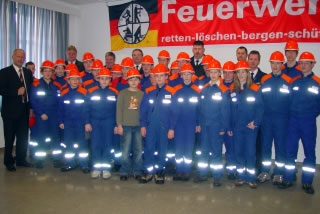 Gründung der Jugendfeuerwehr Seenbachtal am 05.03.2006 im DGH Weickartshain
